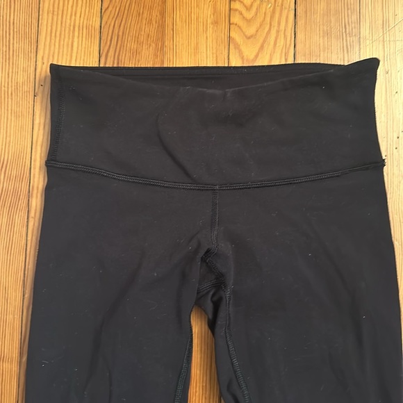 Lululemon black leggings, size 2, VGUC, smoke free, pet free home - Picture 2 of 6